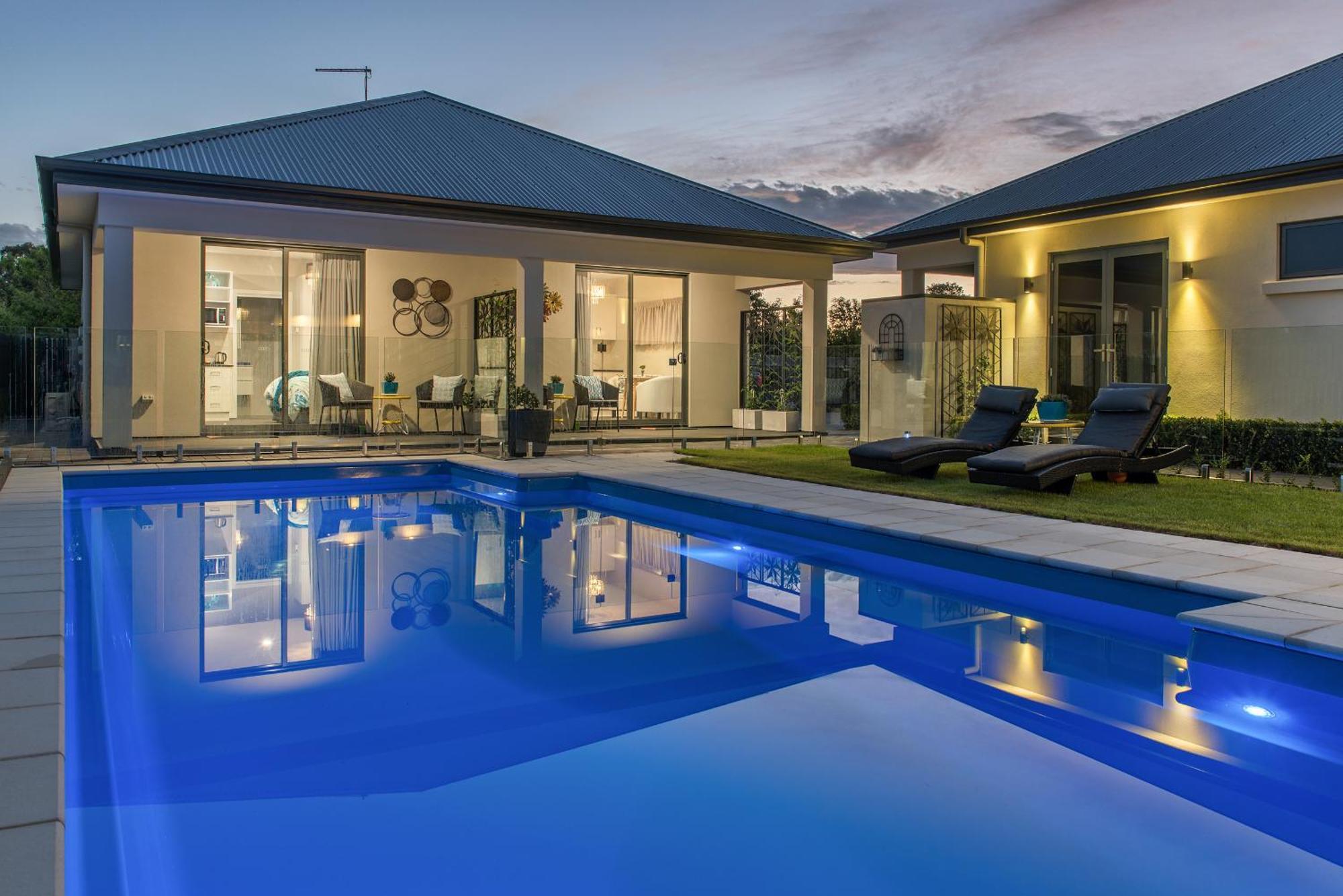 The Wellington Bed And Breakfast Longford Exterior photo
